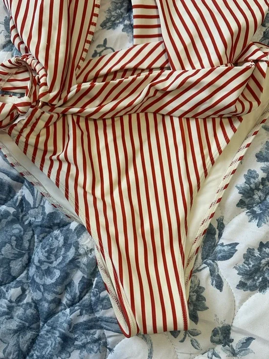 For love and lemons Havana O ring swimsuit striped one piece - Picture 6 of 13